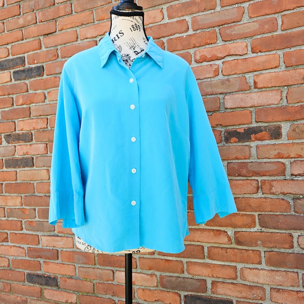 New Liz Claiborne Petite Blue Top | Soft Sheen Button Down Shirt | Size MP